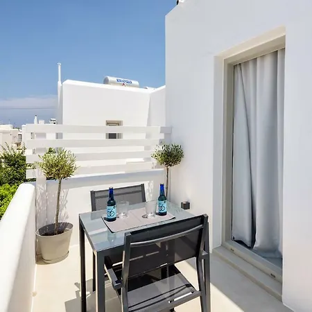 Peven Naousa (Paros)